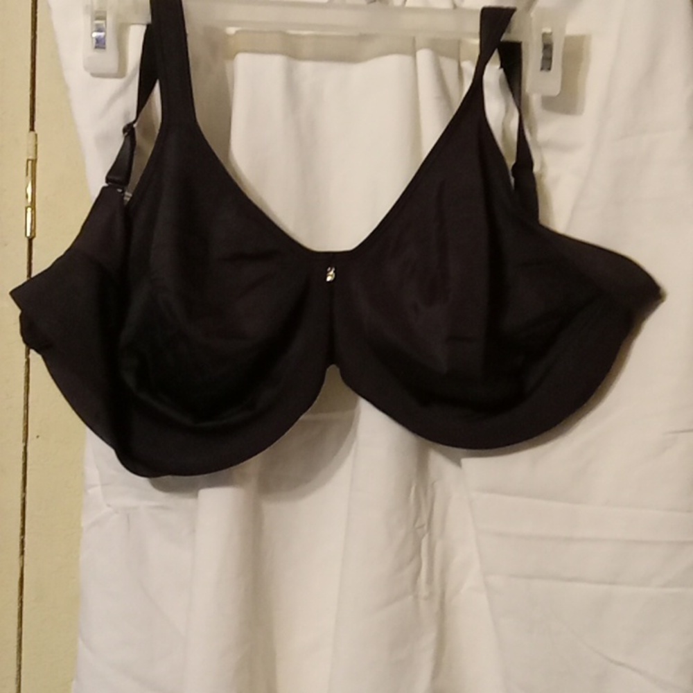 42ddd woman's Bali bra